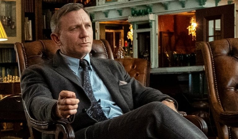 Daniel Craig Knives Out